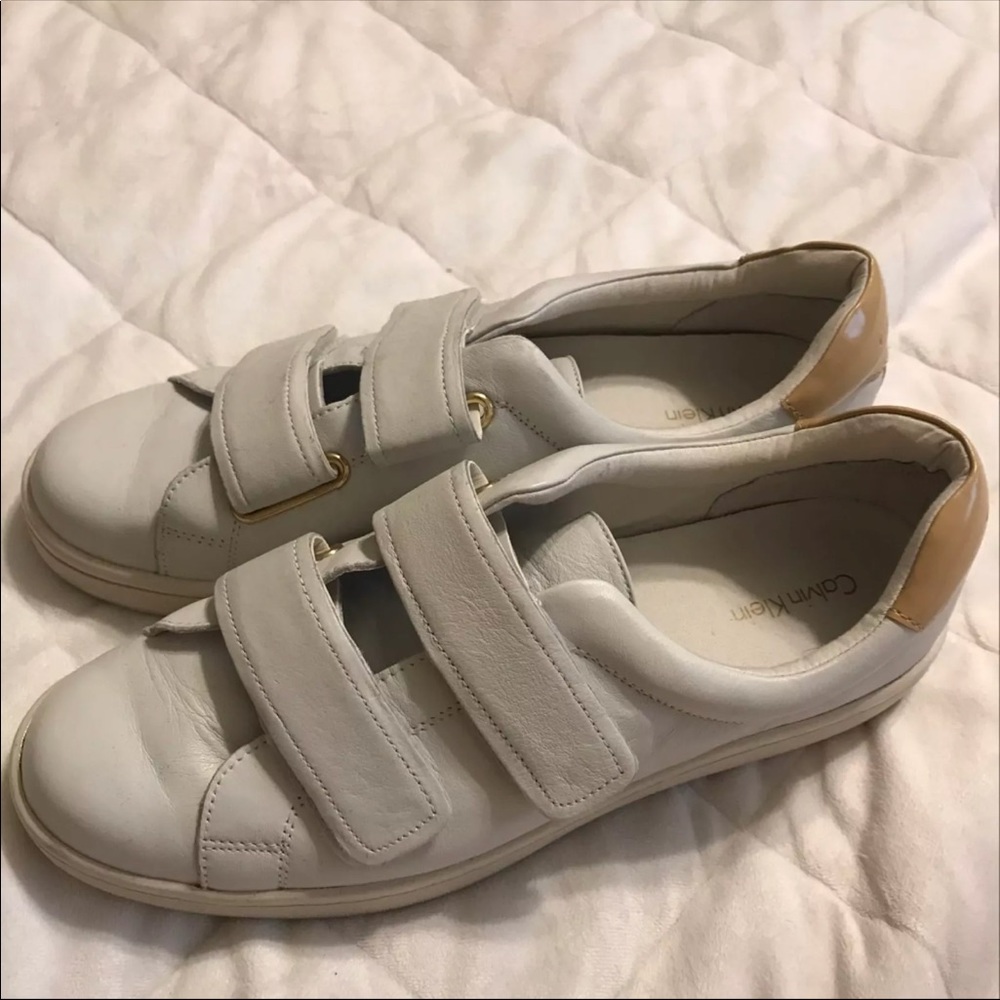 Like New Calvin Klein Size 10