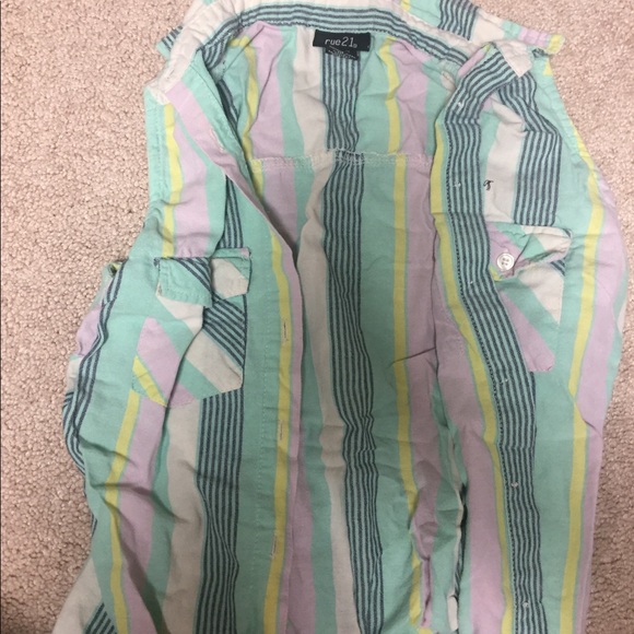 Blouse. - Picture 2 of 2