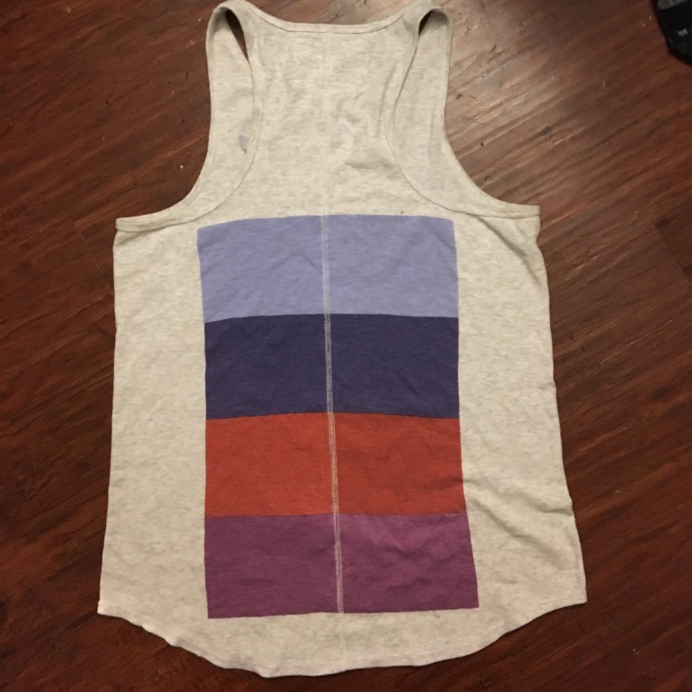 Grey gap tank with colorful Stripe and heart