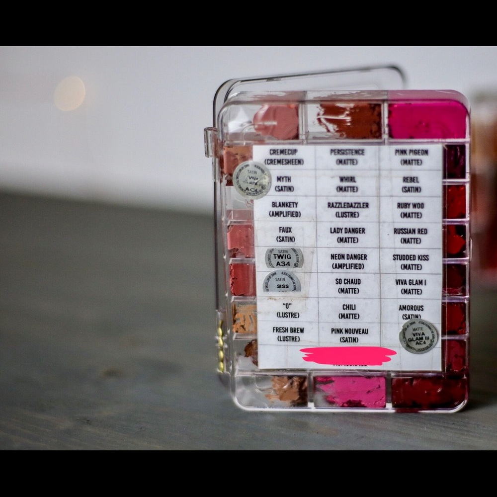 50 MAC Lipsticks in 2 Palettes!! 🌸 - Picture 3 of 8