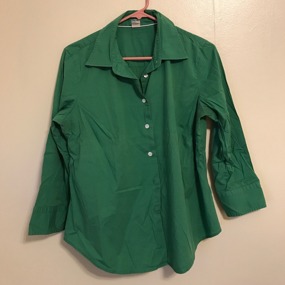 Bracelet length button down shirt