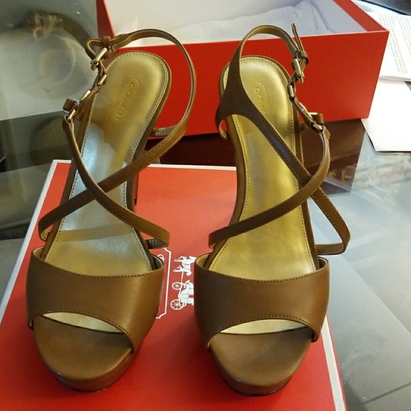 Coach  platform shoe - Picture 2 of 2