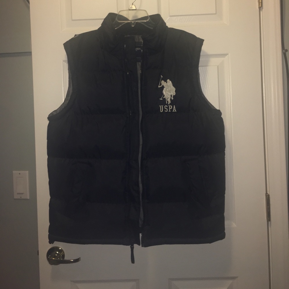 U.S Polo Assn puffer vest size Medium