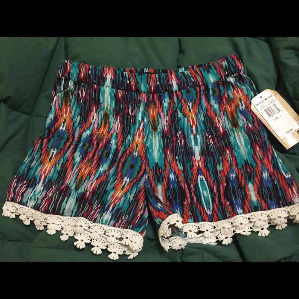 Cute shorts with lace trim