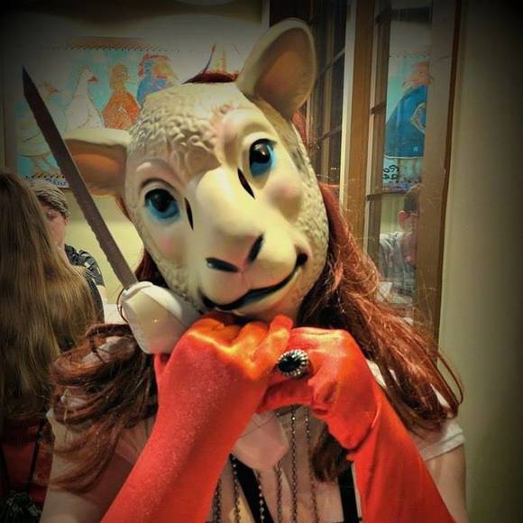 Meet your Posher, Ashlee - Picture 4 of 4