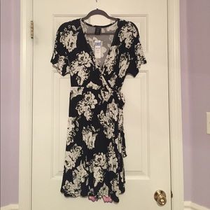 NWT Agnes & Dora Nightingale Dress