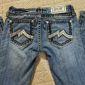 Miss Me  jeans 27× 29