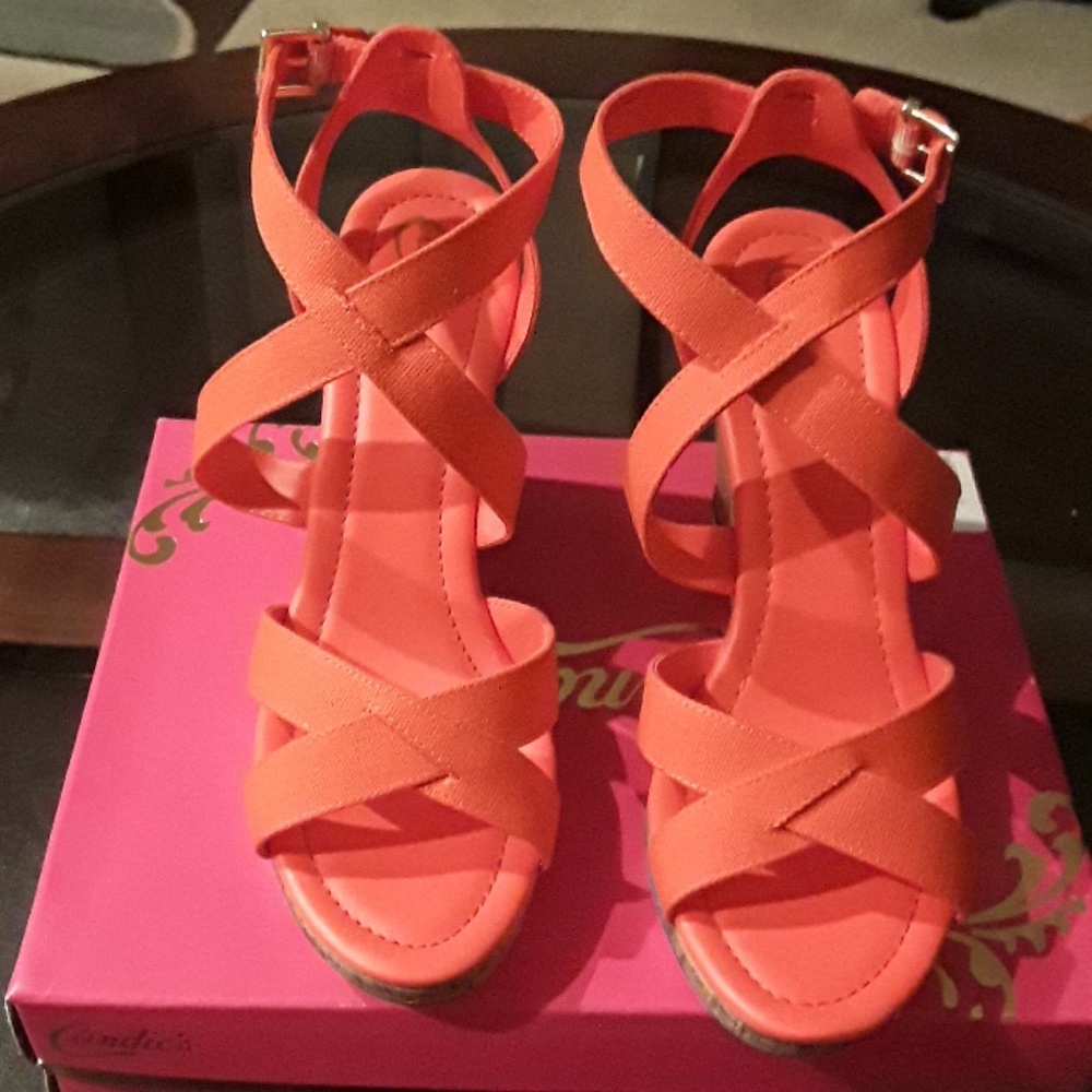 Candie's wedge sandal