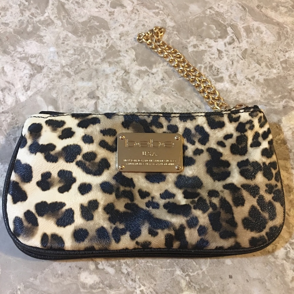 💕Make offer💕 Bebe wristlets