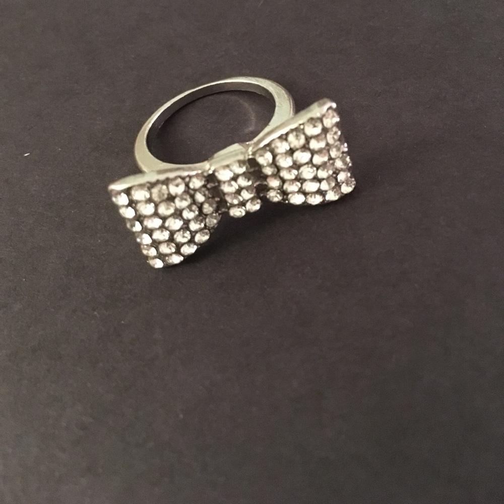 Size 8.25 silver diamond bow ring