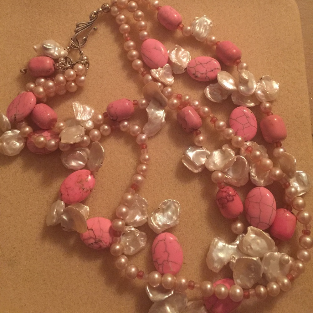 Pearl and Turquoise necklace.