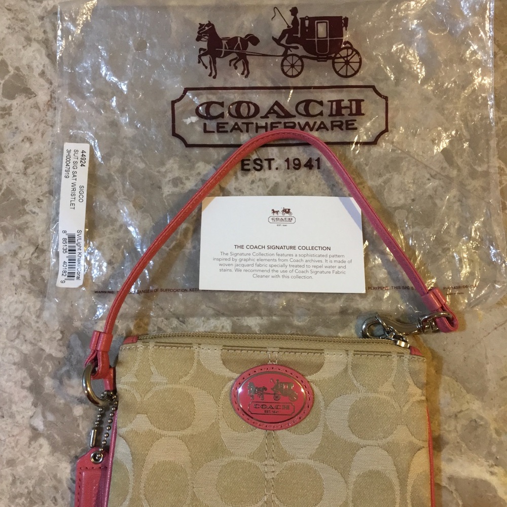 💕Make offer💕 Coach small wristlet