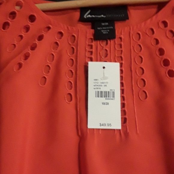 Blouse - Picture 2 of 4