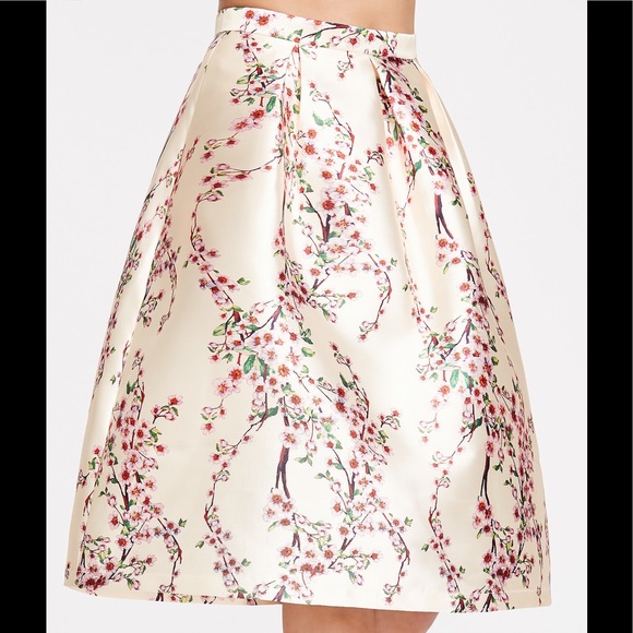 💕💕SALE💕💕🛍 - Picture 4 of 5