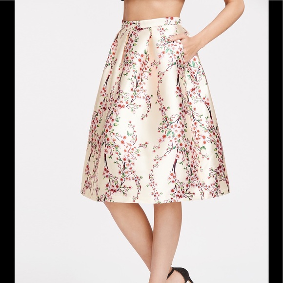 💕💕SALE💕💕🛍 - Picture 2 of 5