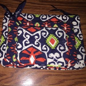 Vera Bradley- sun valley comestic bag set