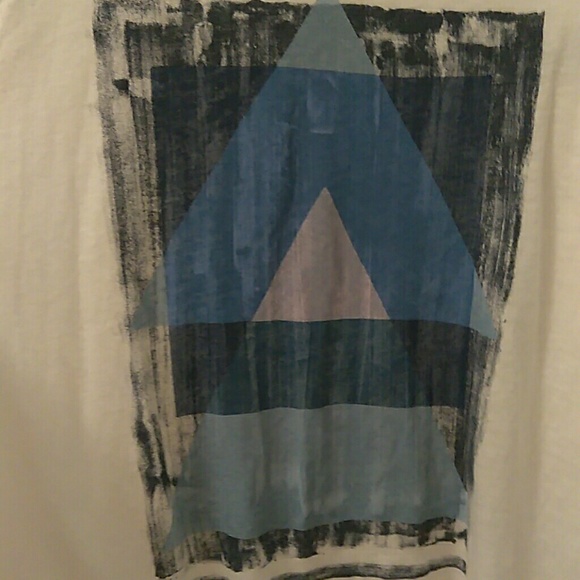 Top - Picture 2 of 3