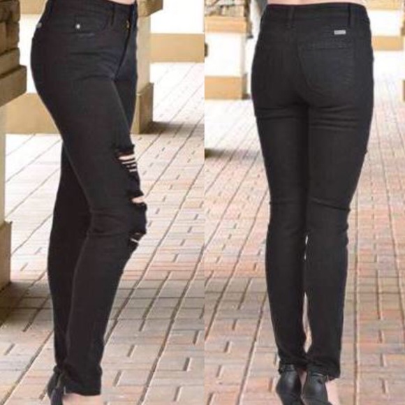 RESTOCKED sizes 3-12!✨ Distressed Black Denim - Picture 2 of 2