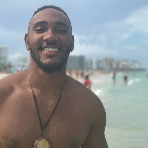 Meet your Posher, Gordon - Picture 1 of 1