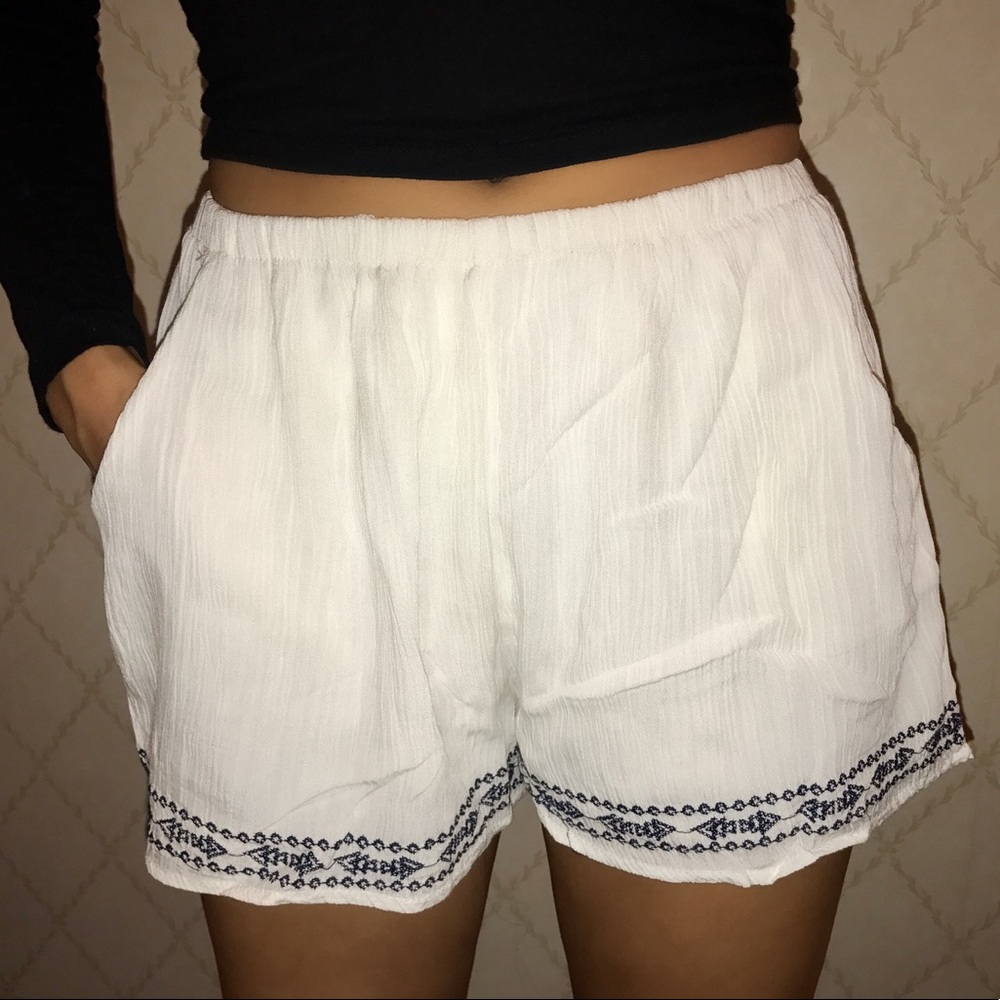 NWT White Flowy Shorts w/blue Detailing