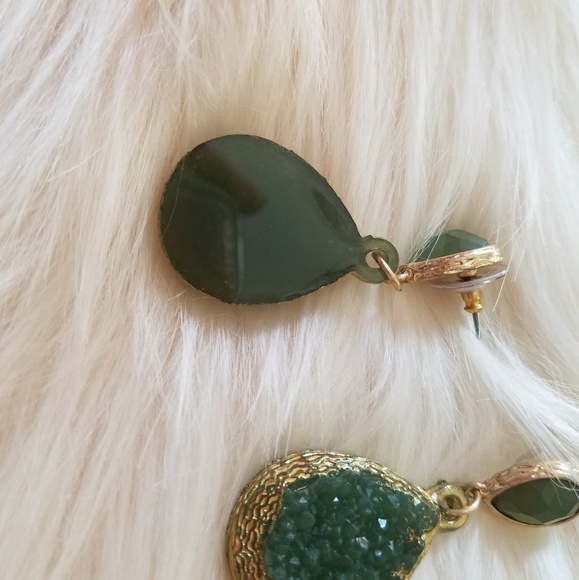 Nwt Green Drusy drop earrings - Picture 2 of 2