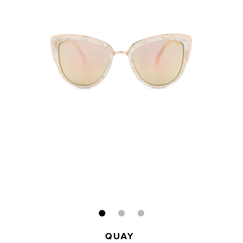 Quay My Girl in Pearl & Gold Sunglasses. NEW!!!