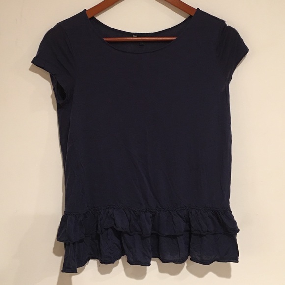 GAP Tops - FREE Gap navy ruffle hem knit top size s xs