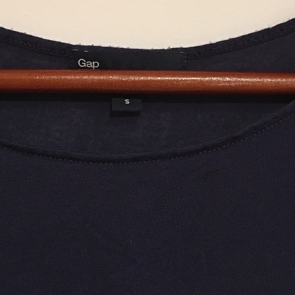 FREE Gap navy ruffle hem knit top size s xs - Picture 3 of 5