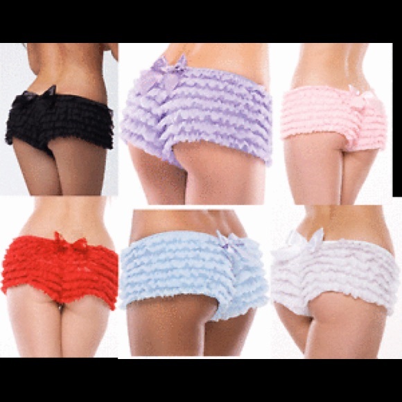 Ruffle booty shorts - Picture 1 of 7