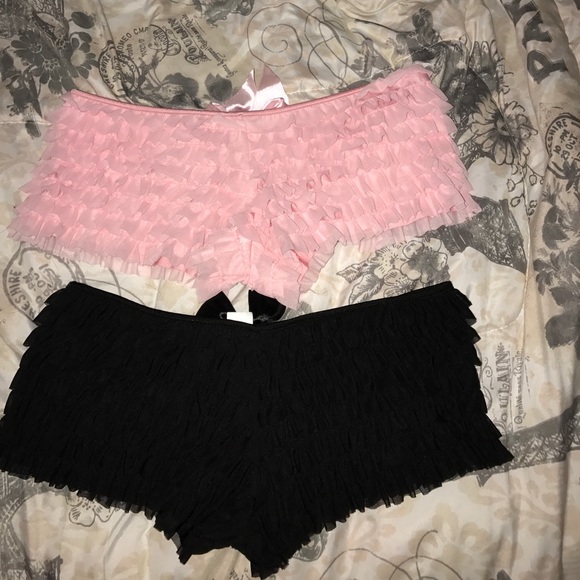 Ruffle booty shorts - Picture 5 of 7
