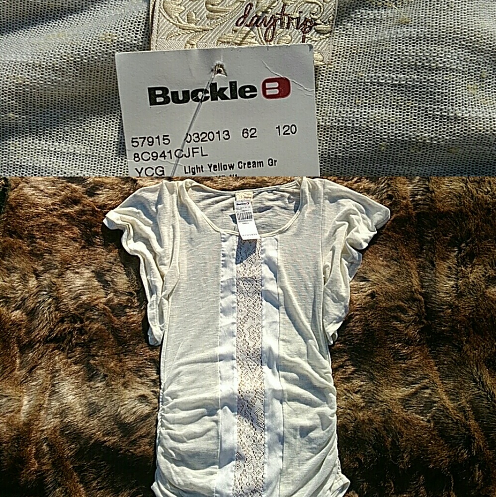 SALE NWT Daytrip top