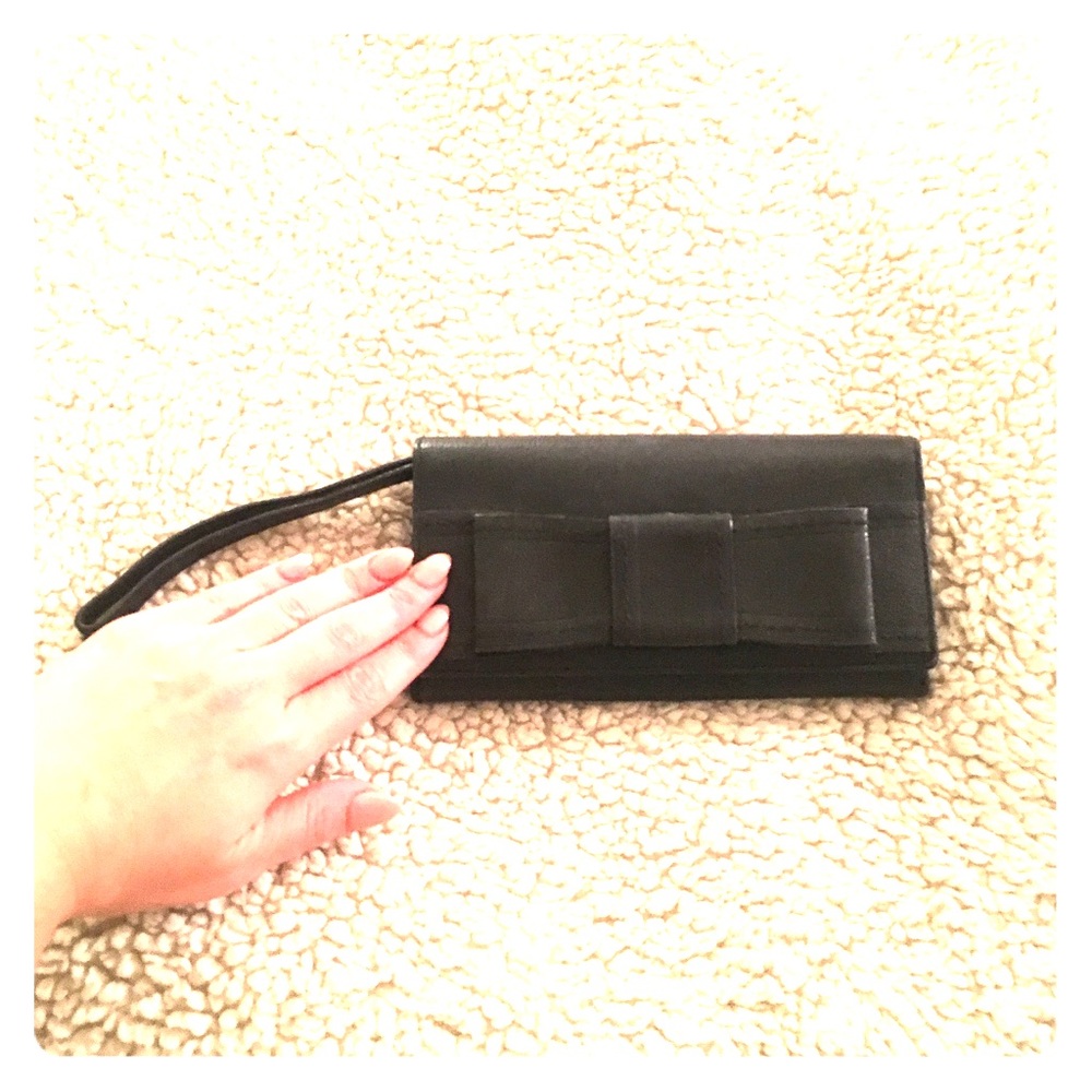 Kate Spade Wristlet Wallet with Bow 🎀