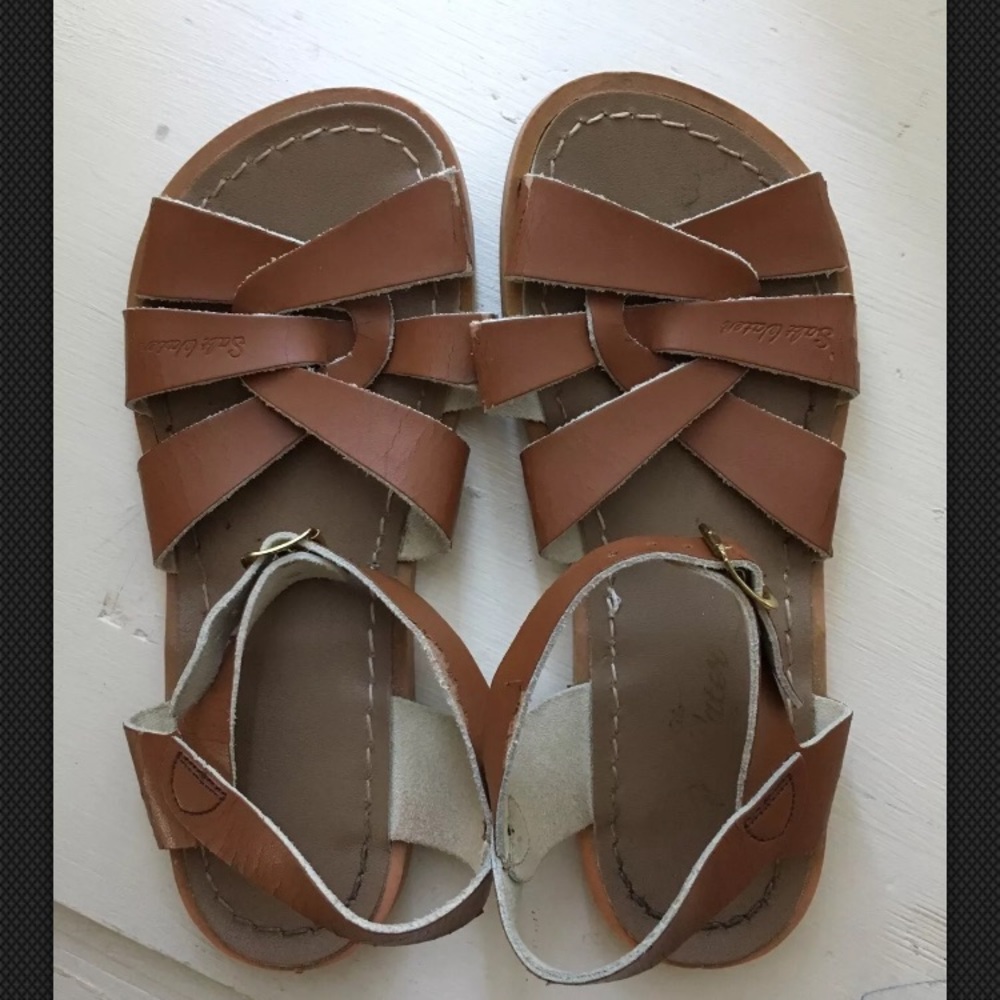 Salt water sandals kids size 4W