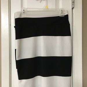 Lularoe Cassie Pencil Skirt M