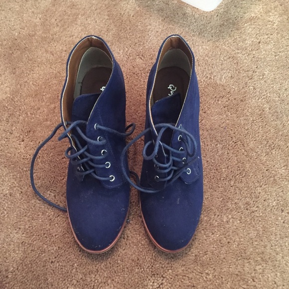 Navy lace up boots - Picture 4 of 4