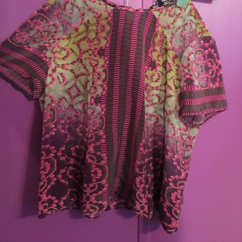 Short & Loose Peplum Top