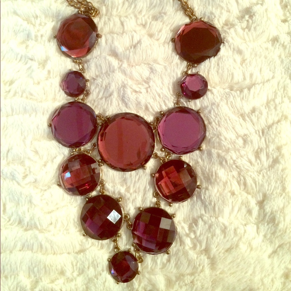 ⭕️PRICEDROP⭕️ Erica Lyon Statement Necklace