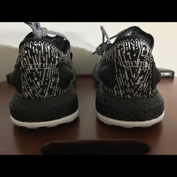 ADIDAS MEN'S PURE BOOST LTD SHOES OREO S80704 12.5 - Picture 2 of 8