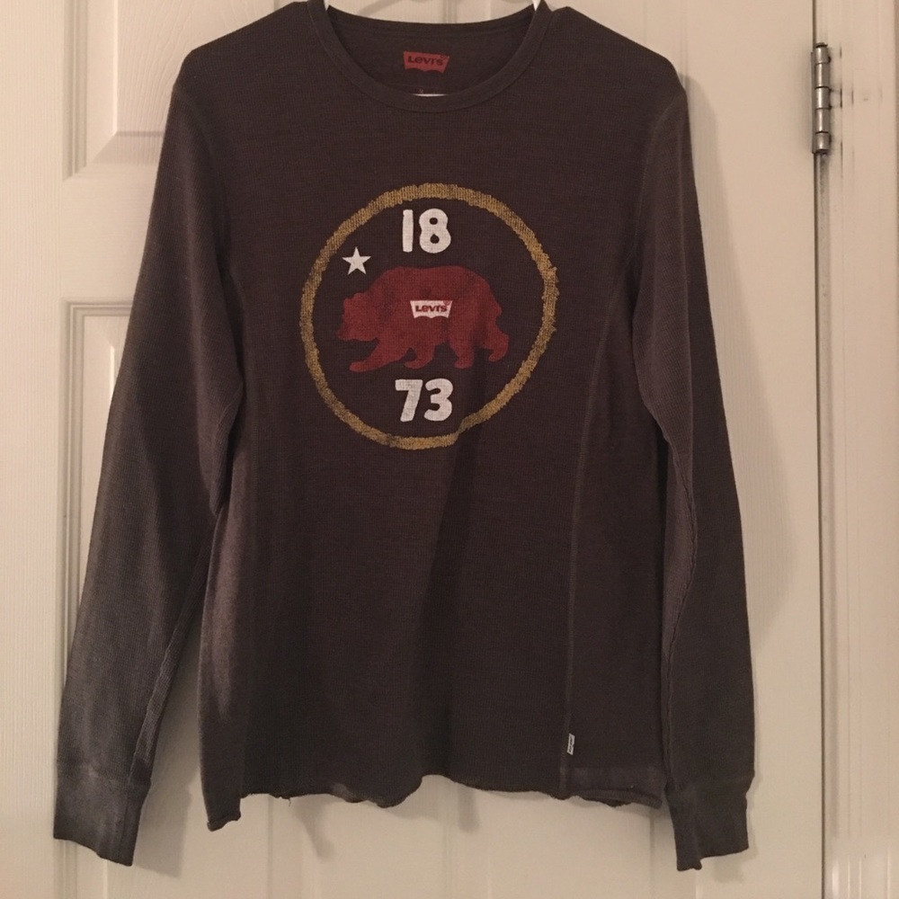 Men's med. Levi Thermal top