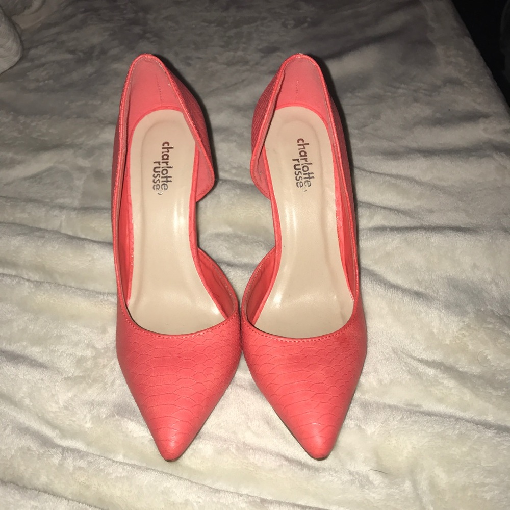 Brand new coral pumps