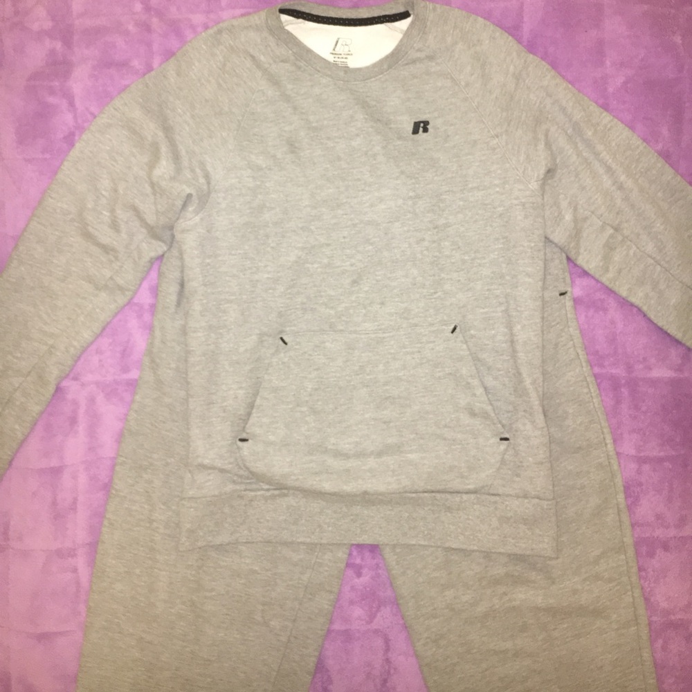 RUSSELL PREMIUM FLEECE SWEATSHIRT AND SWEATPANTS