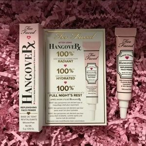 Too Faced Hangoverx
Replenishing Face Primer