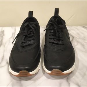Nike Air Max Thea (Black Leather)