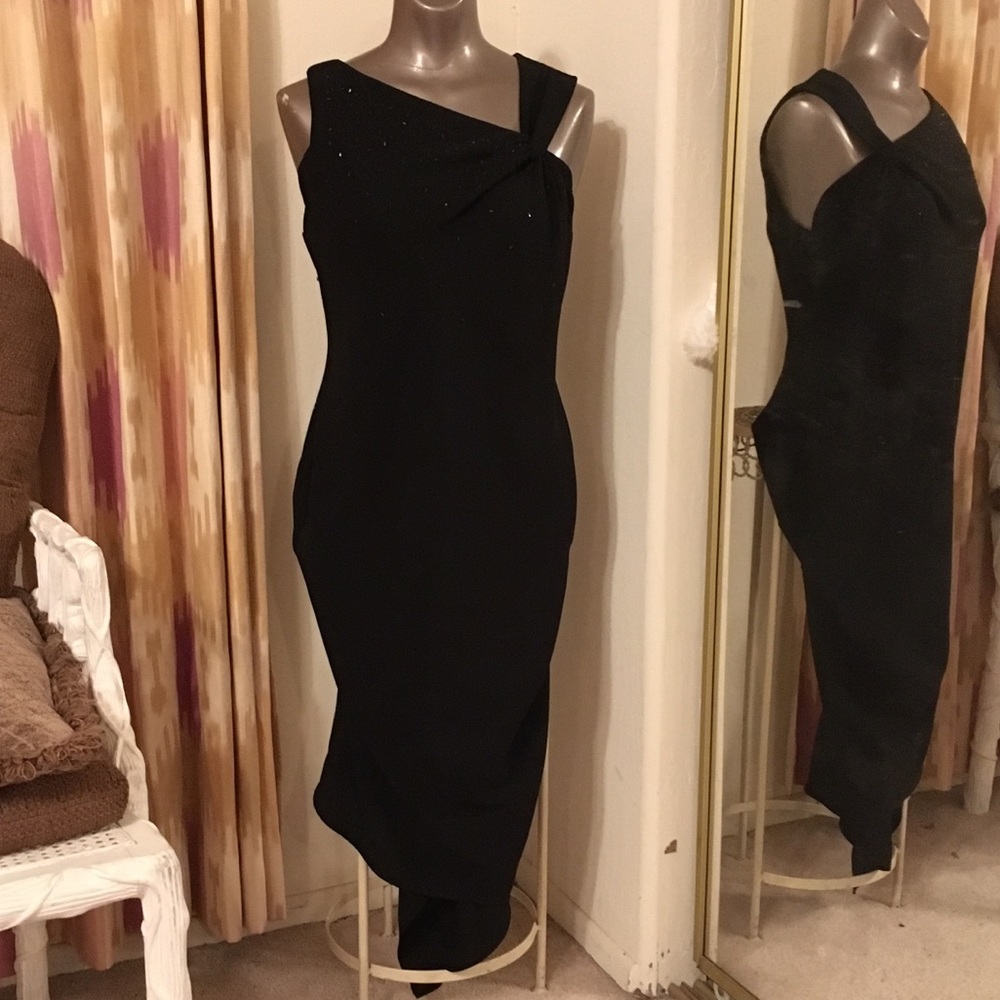 S.L. Fashions dress 👗