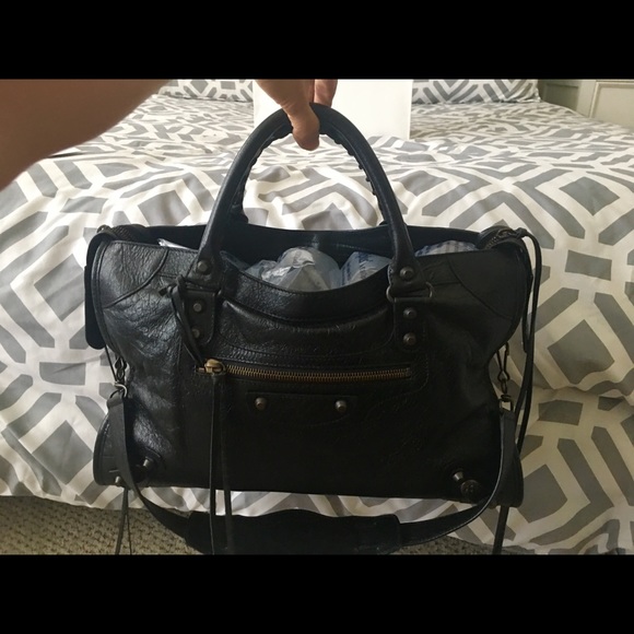 Balenciaga - Picture 5 of 8