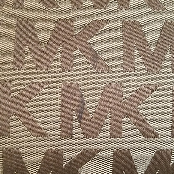 MK tan/brown medium size tote w gold straps - Picture 7 of 8