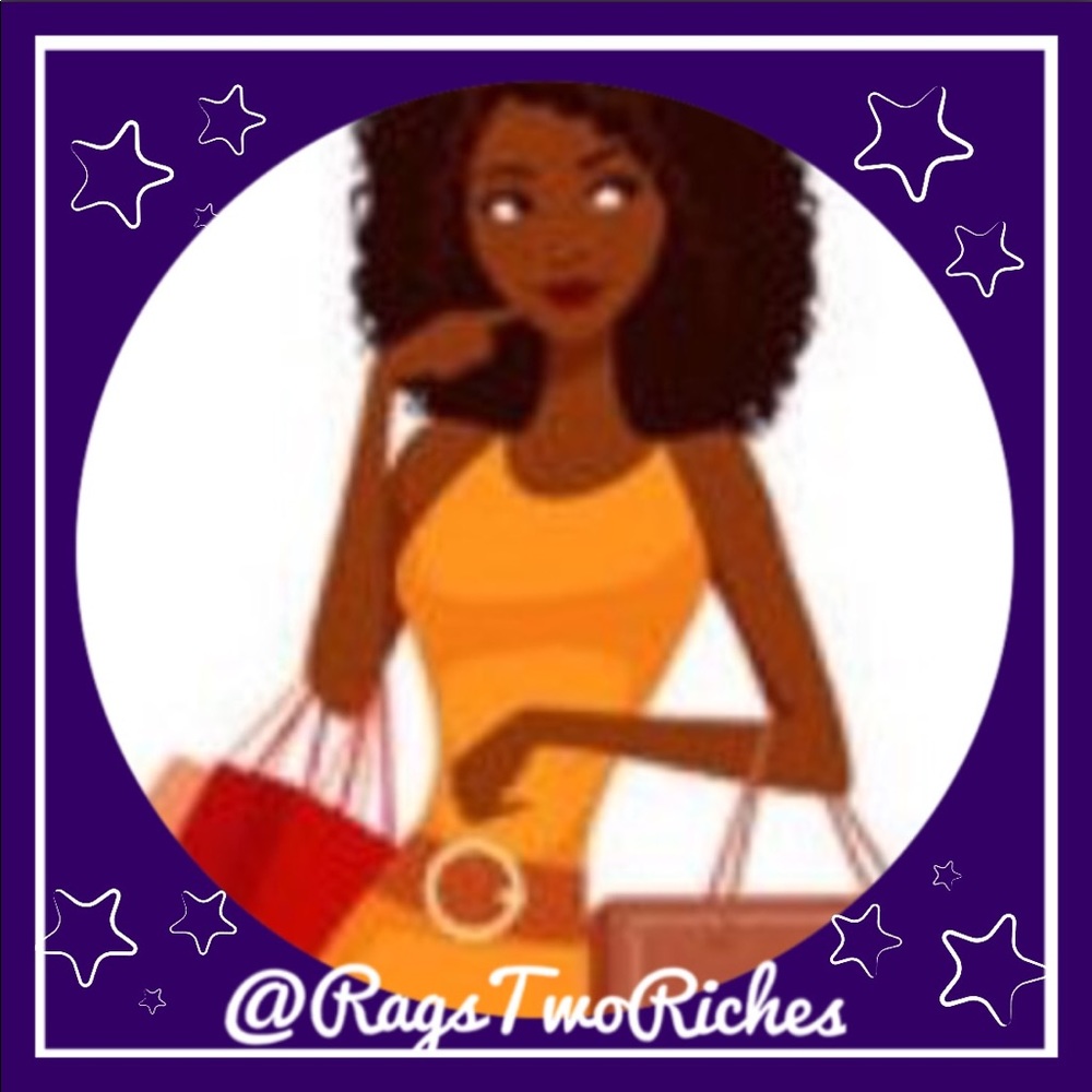 Meet your Posher, Monique