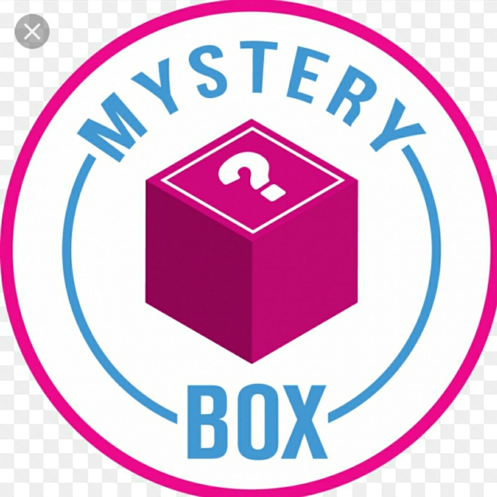 $35 Name Brand Complete Outfit Mystery Box