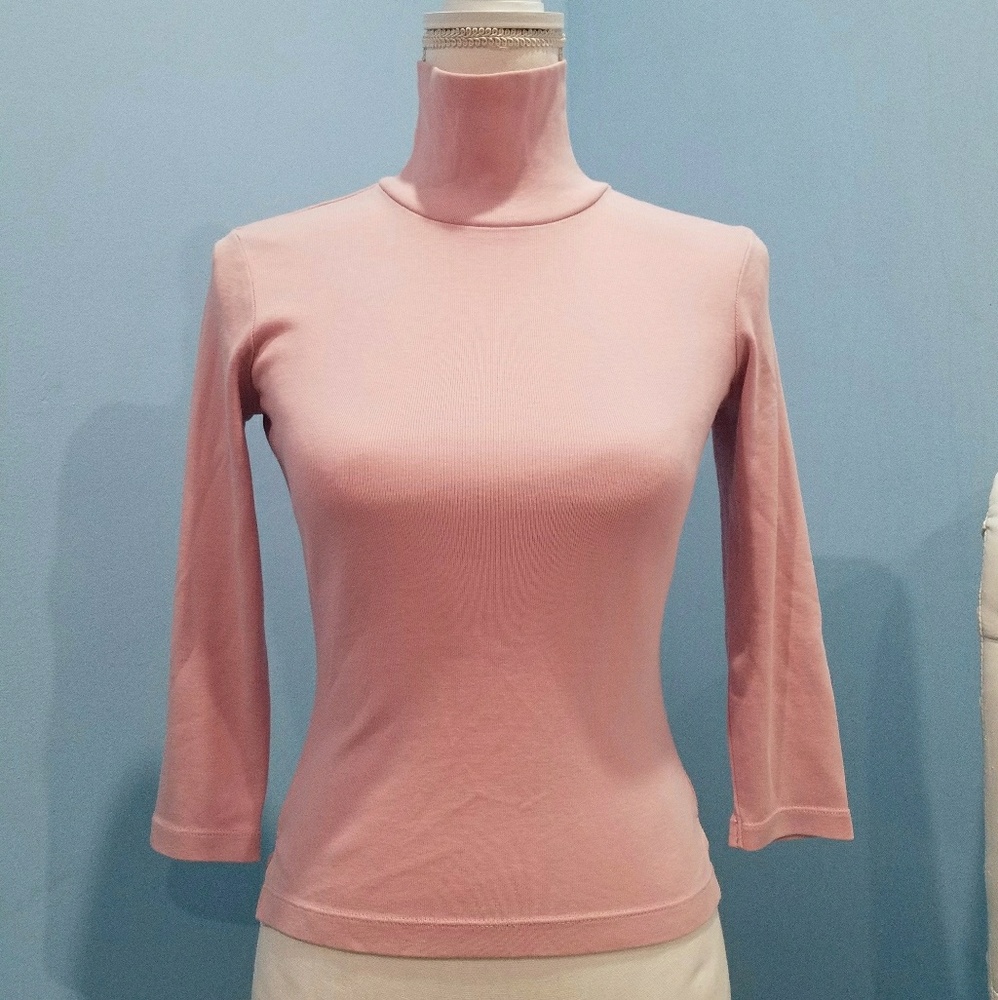 Banana Republic pink turtleneck 3/4 sleeves