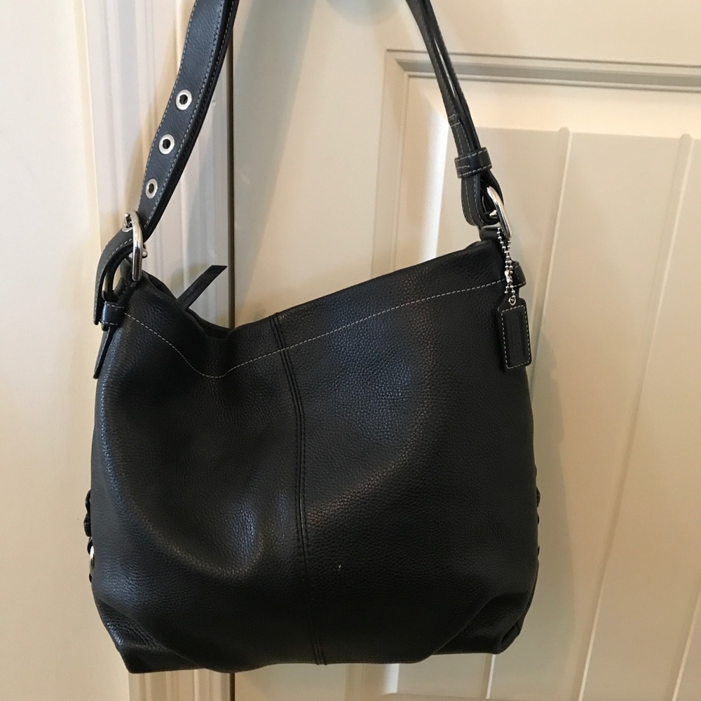 ❌SOLD❌ Black Coach Purse Shoulder or Crossbody